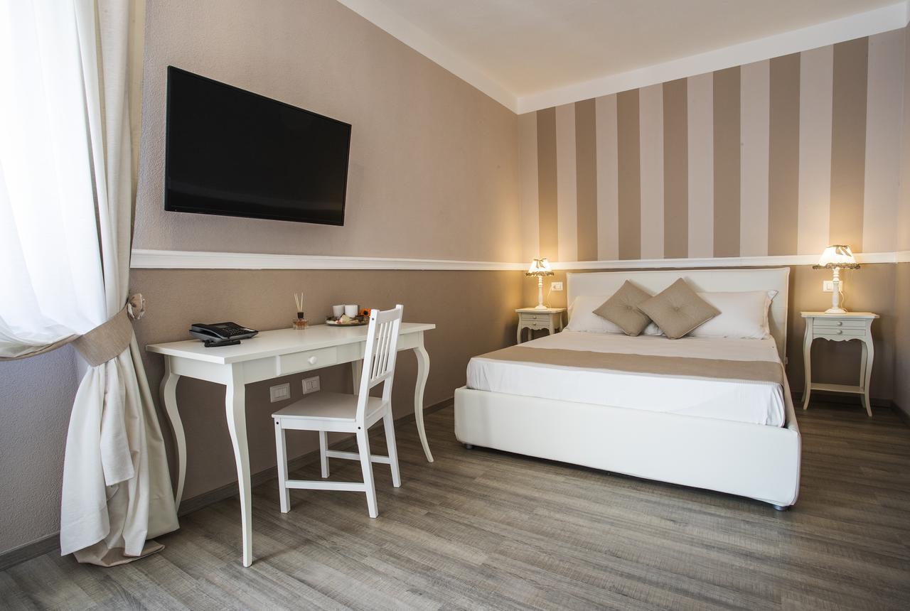 Les Suites Magnolia Olbia Bagian luar foto