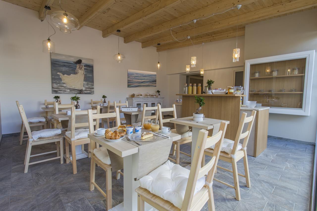 Les Suites Magnolia Olbia Bagian luar foto