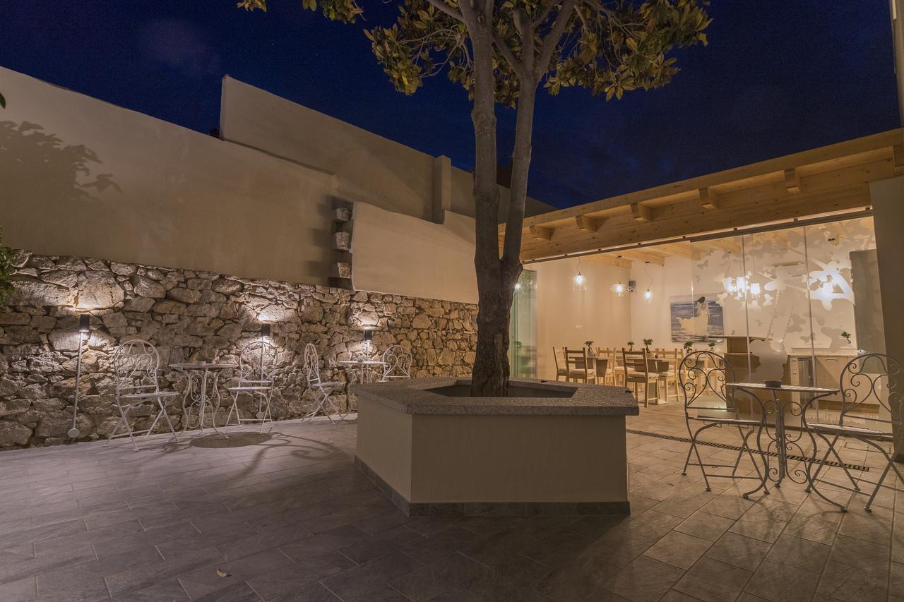 Les Suites Magnolia Olbia Bagian luar foto