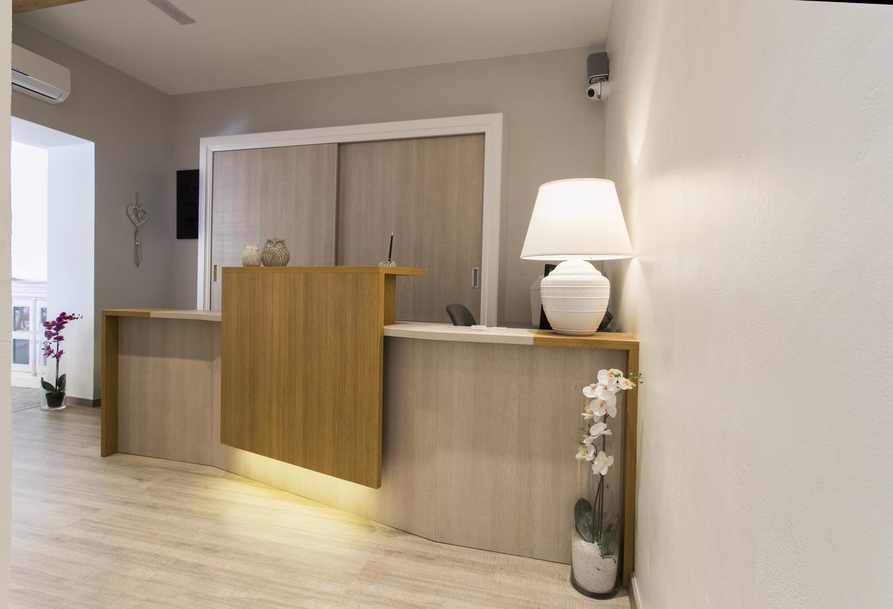 Les Suites Magnolia Olbia Bagian luar foto