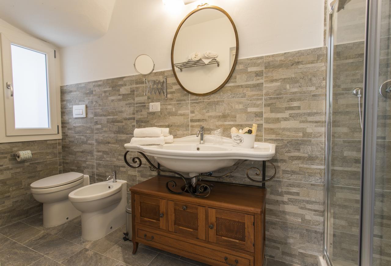 Les Suites Magnolia Olbia Bagian luar foto