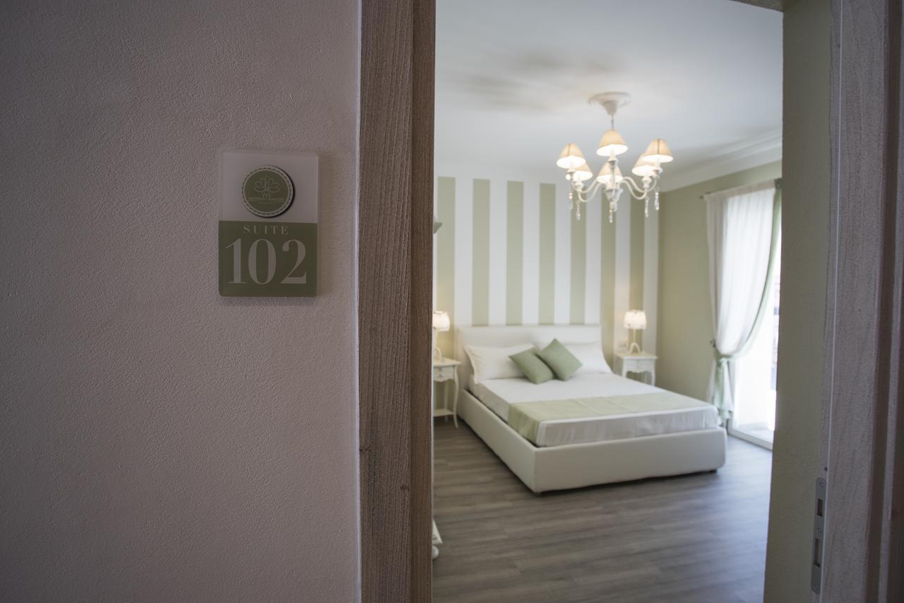 Les Suites Magnolia Olbia Bagian luar foto